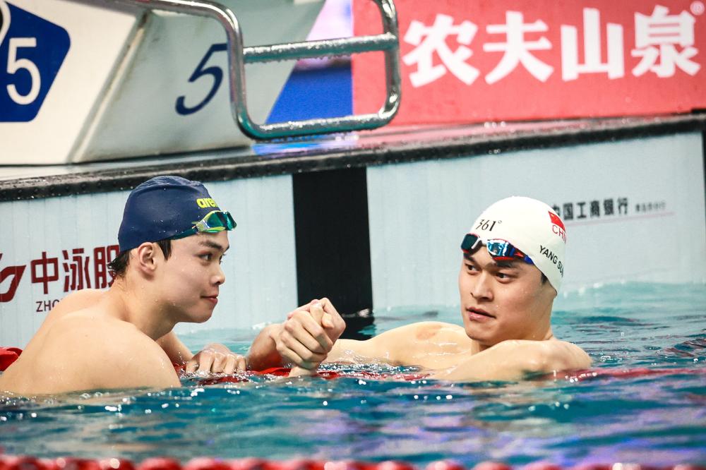 场胜利向外
